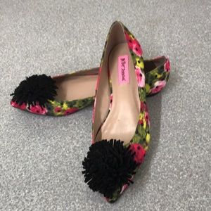 Betsy Johnson floral flats